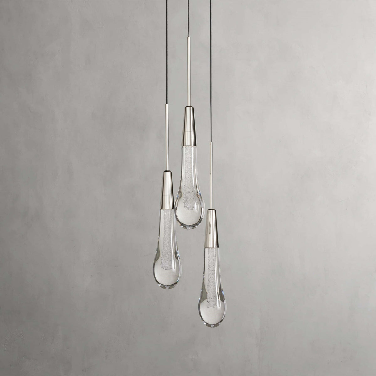 Soltaire 3-Light Round Pendant