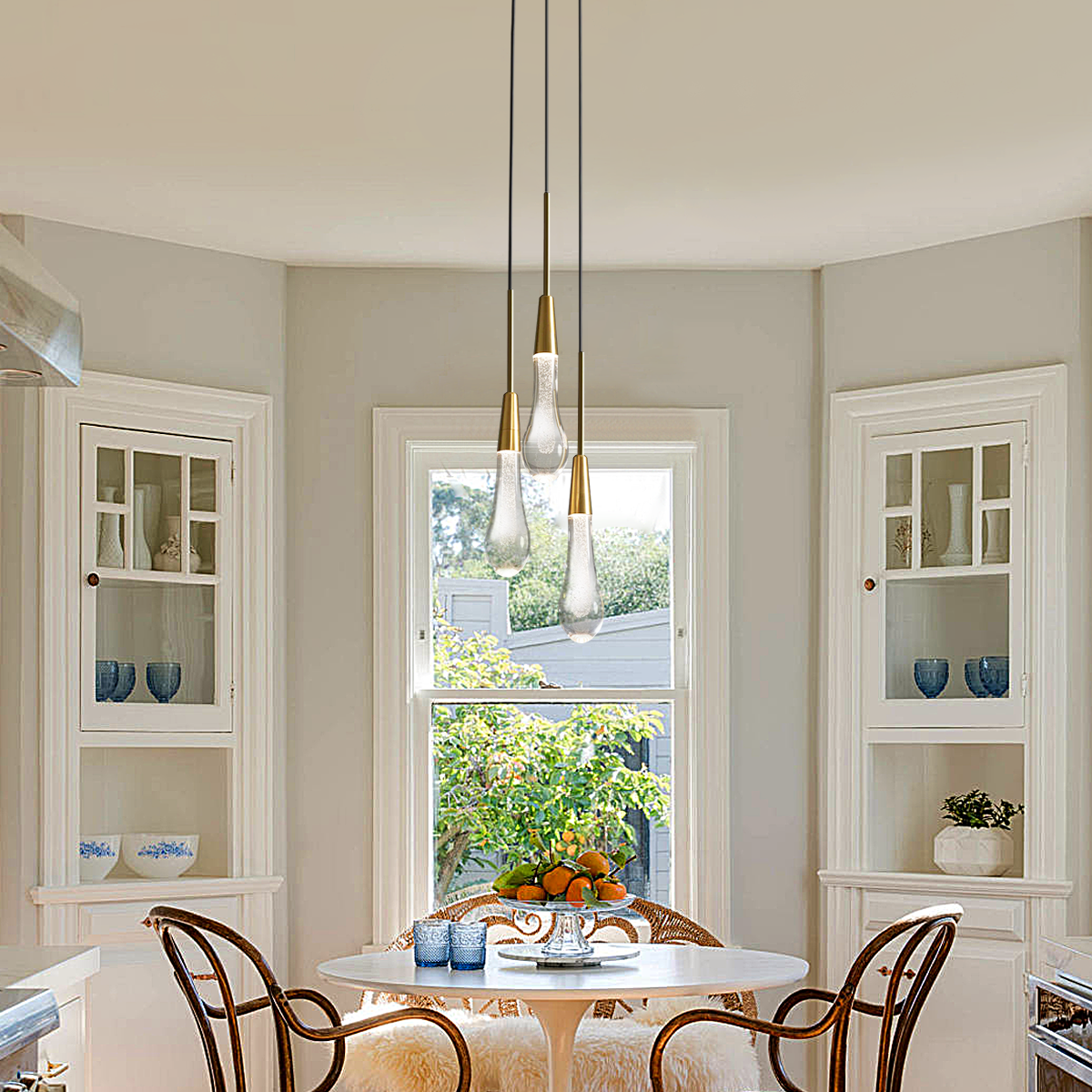 Soltaire 3-Light Round Pendant
