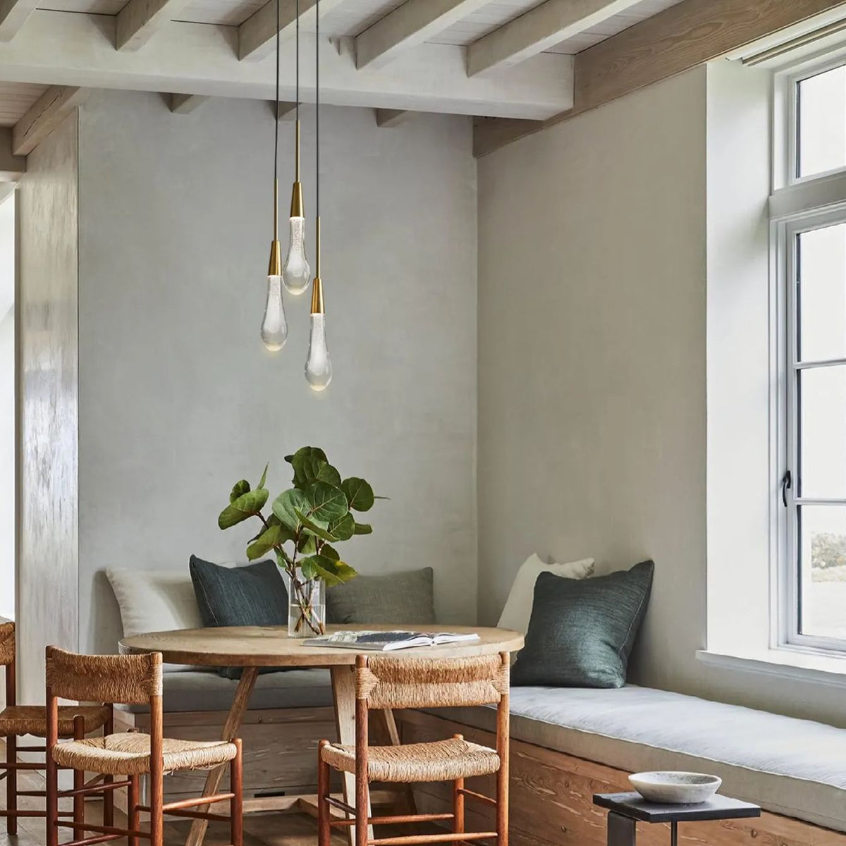 Soltaire 3-Light Round Pendant